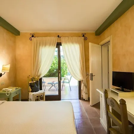 Lejlighed Beautiful In Sardegna With Swimming Pool